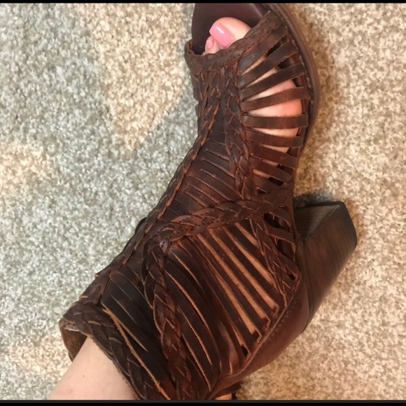 Freebird Bela Sandal Heels - Picture 1 of 4